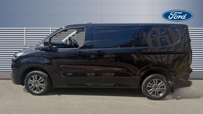 Ford Transit Custom 280 L1 Diesel Fwd 2.0 EcoBlue 136ps H1 Van Limited - Image 4
